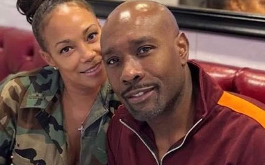 morris chestnut wife