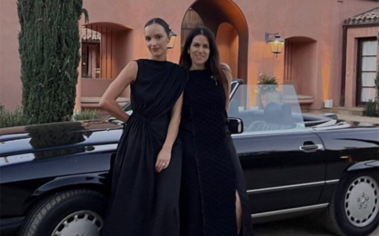 abbi jacobson husband