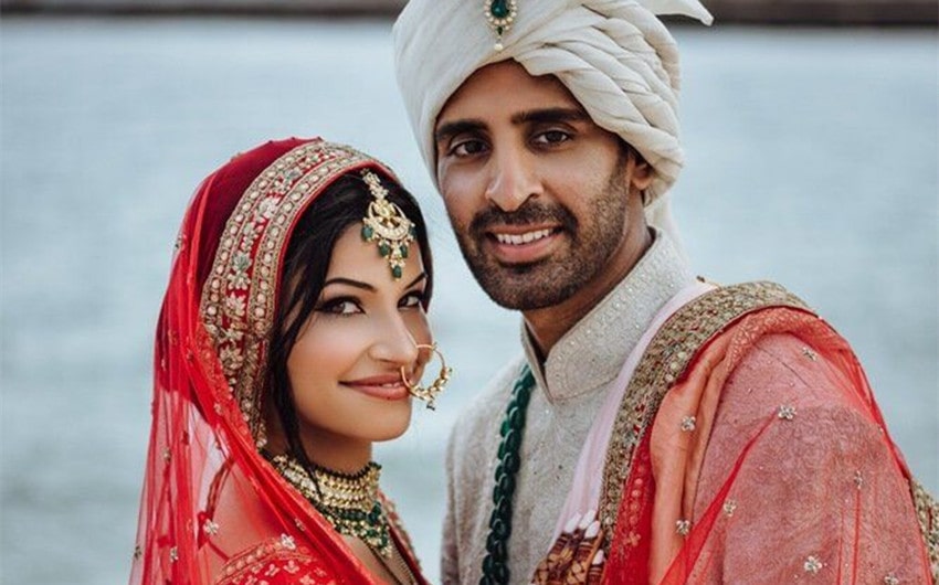richa moorjani husband